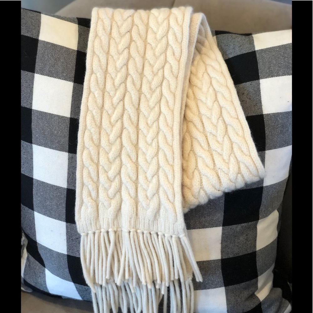 New price! Beautiful Cream Ralph Lauren Wool Scarf